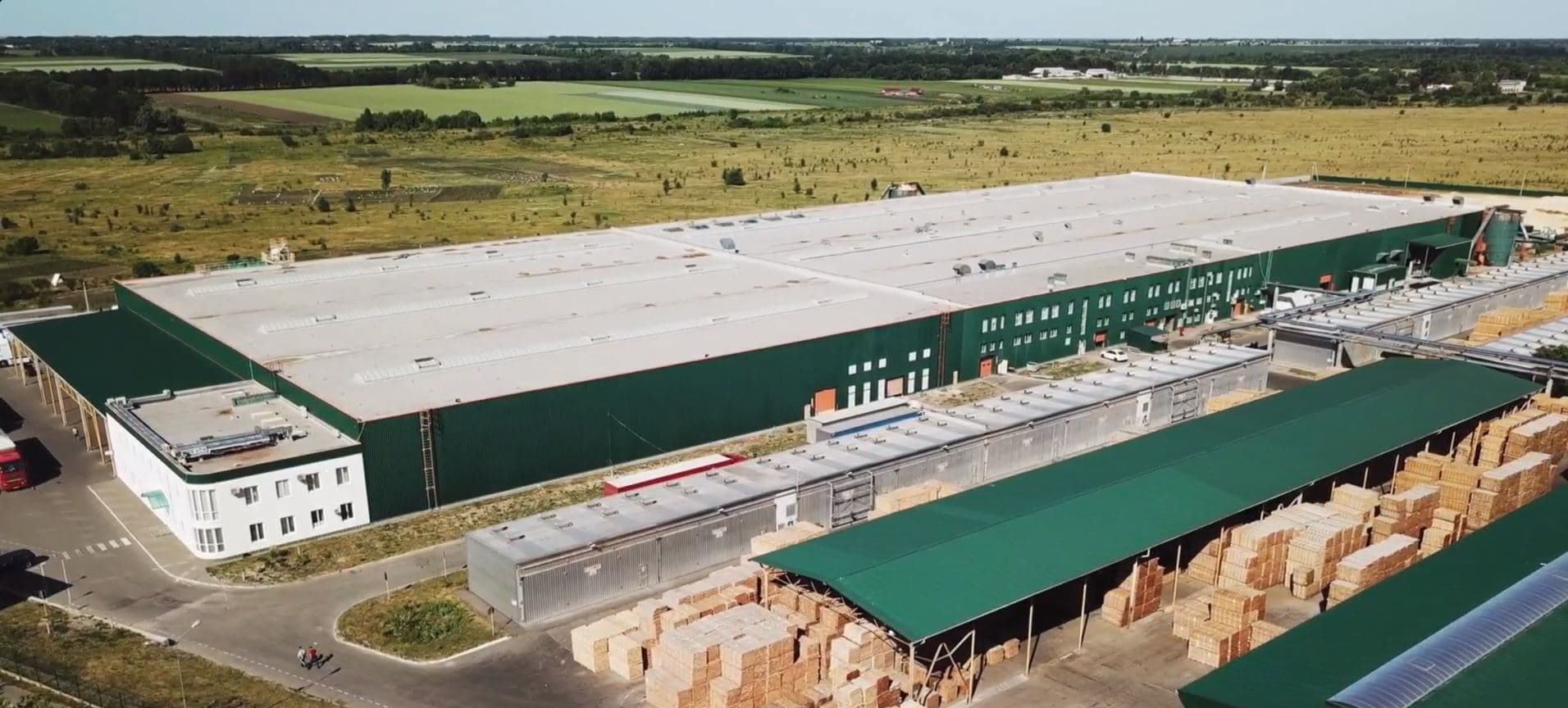 Lava 20 sustav na velikoj industrijskoj krovnoj površini